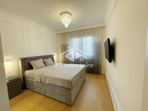 Rent, three bedroom apartment, 80m², Kalenić Pijaca, Vračar Sve Podlokacije - image 10