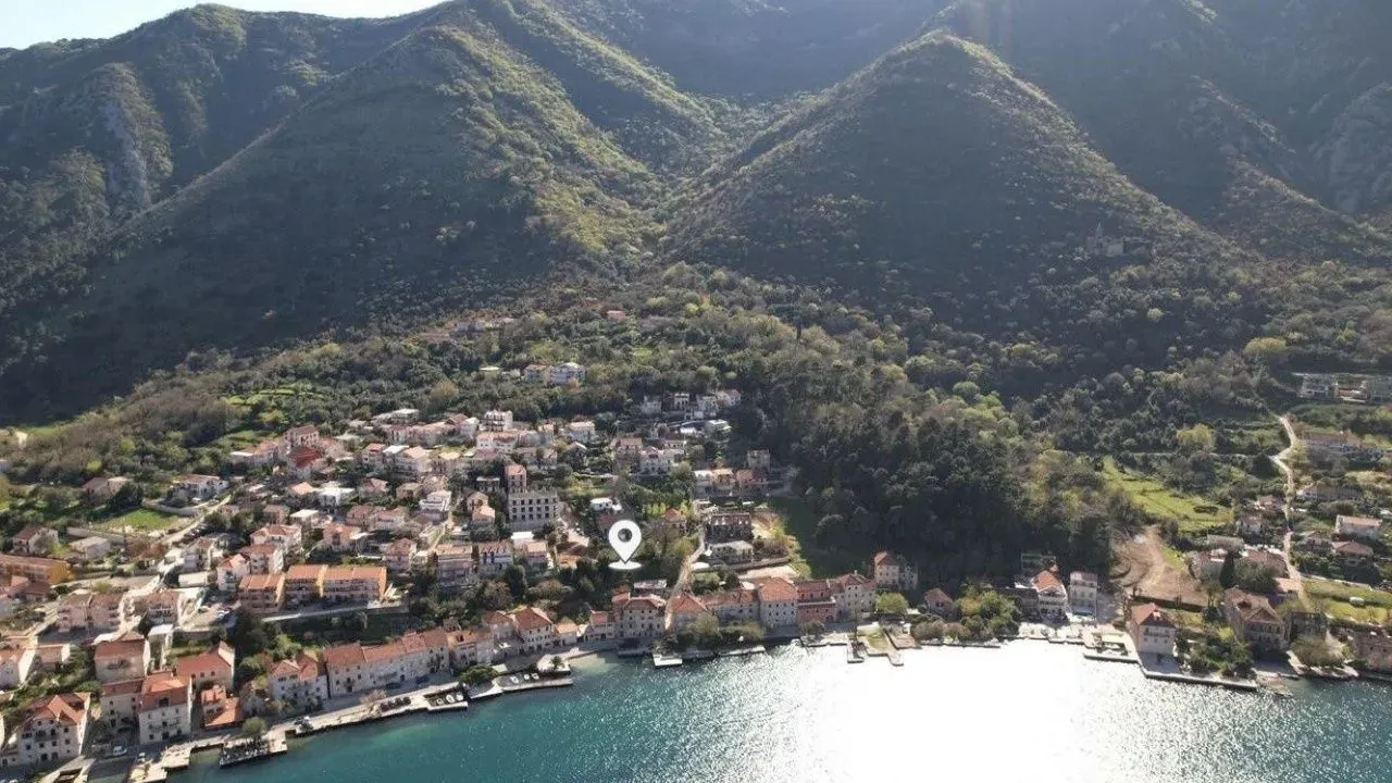 Sale, land lot, 585m², Prčanj, Kotor