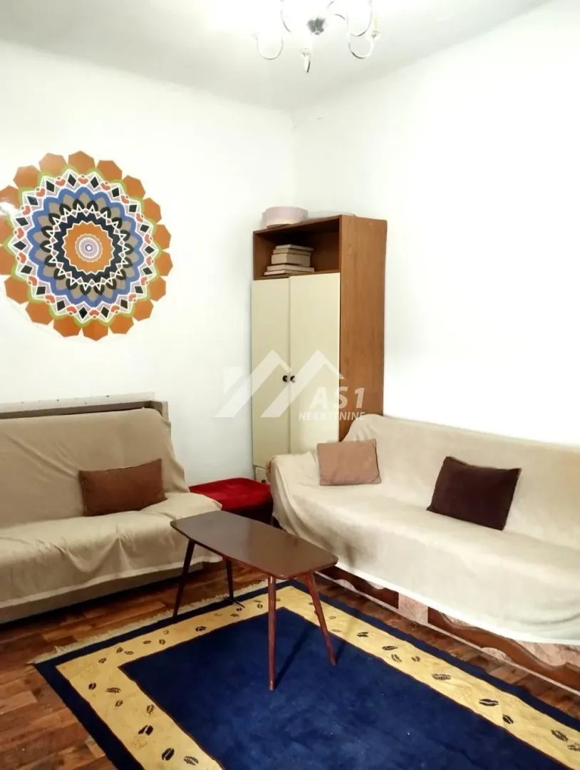 Izdavanje, četvorosoban stan, 125m², Adamovićevo Naselje, Novi Sad Sve Podlokacije
