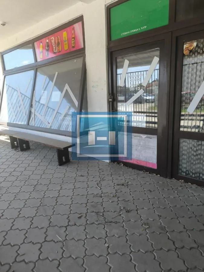 Sale, office space, 90m², Ćuprija, Srbija