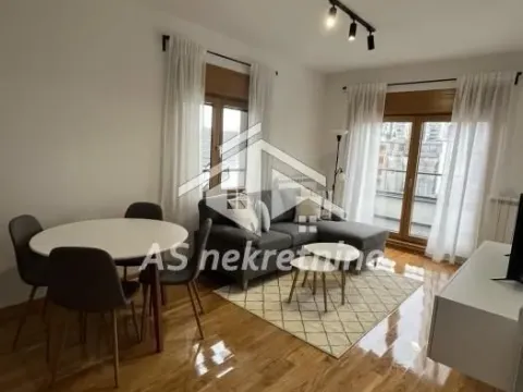 Rent, two bedroom apartment, 43m², Južni Bulevar, Vračar Sve Podlokacije - image 4