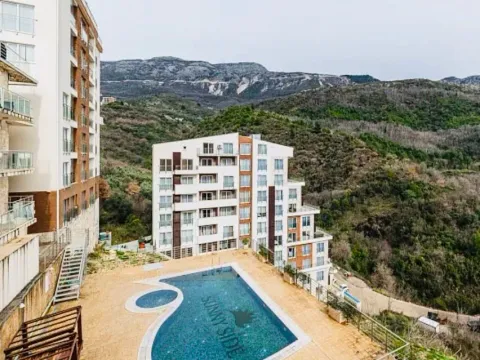 Sale, one bedroom apartment, 64m², Bečići, Budva - image 11