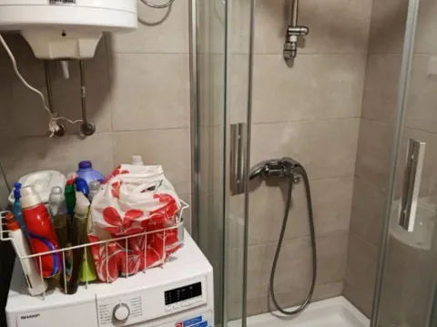 Izdavanje, jednosoban stan, 48m², Stari Aerodrom, Podgorica - image 7