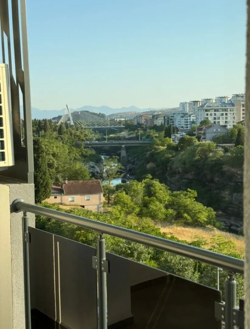 Izdavanje, dvosoban stan, 65m², Zagorič, Podgorica