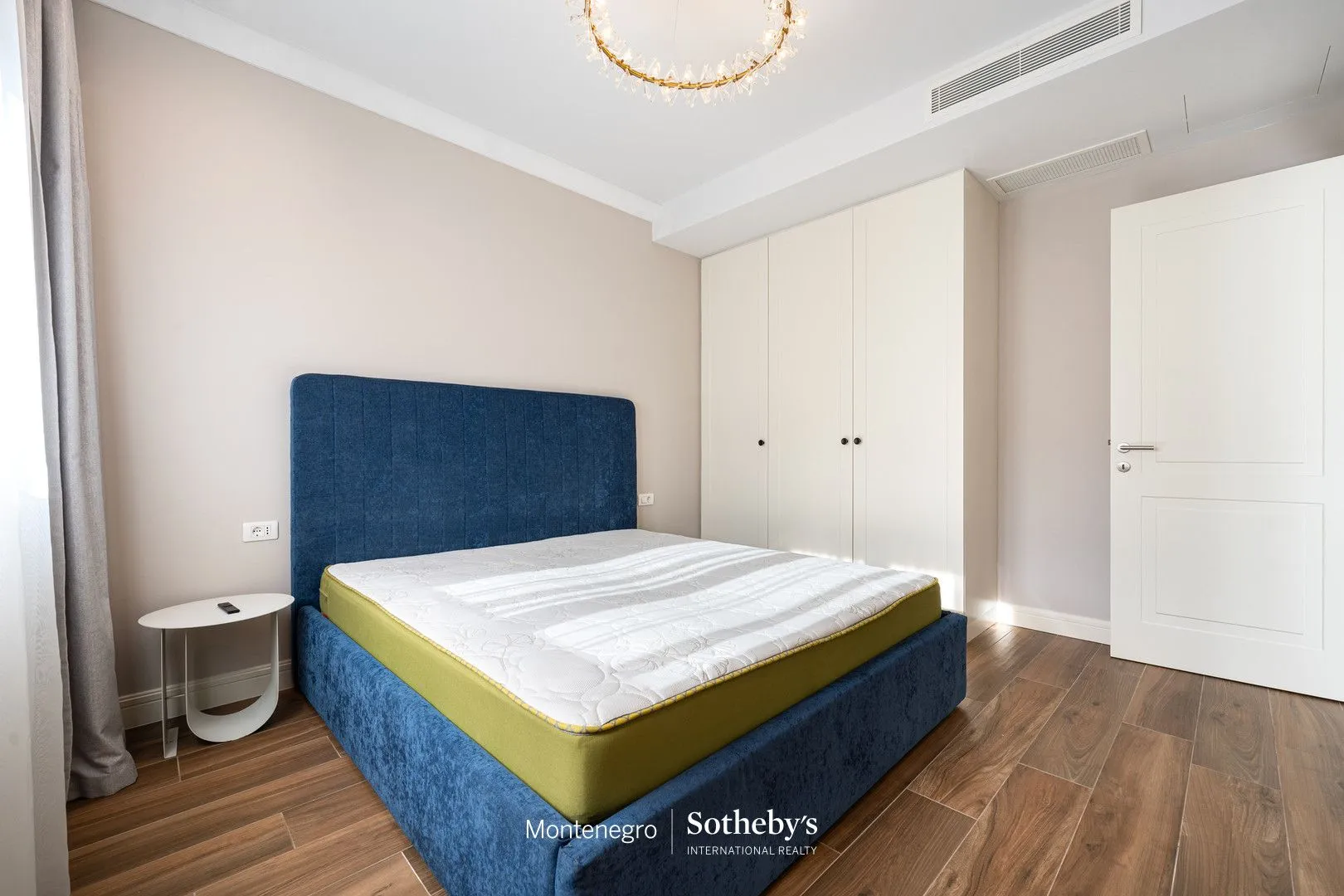 Prodaja, dvosoban stan, 89m², Kotor, Crna Gora