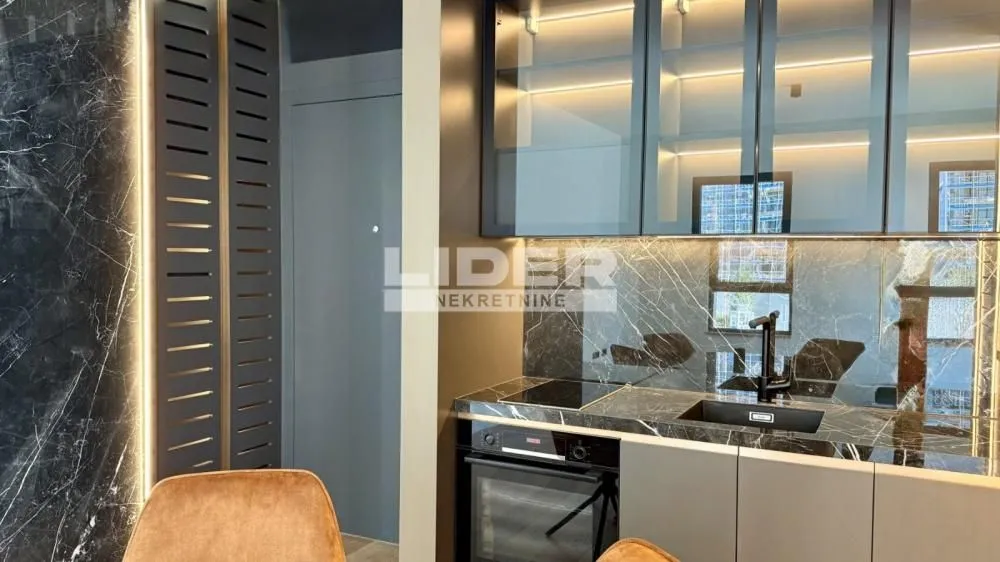 Prodaja, dvosoban stan, 56m², Savski Venac, Beograd
