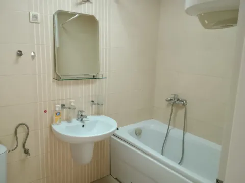 Izdavanje, jednosoban stan, 52m², Zabjelo, Podgorica - image 7