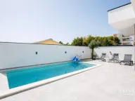 Prodaja, kuća, 160m², Budva, Crna Gora - image 16