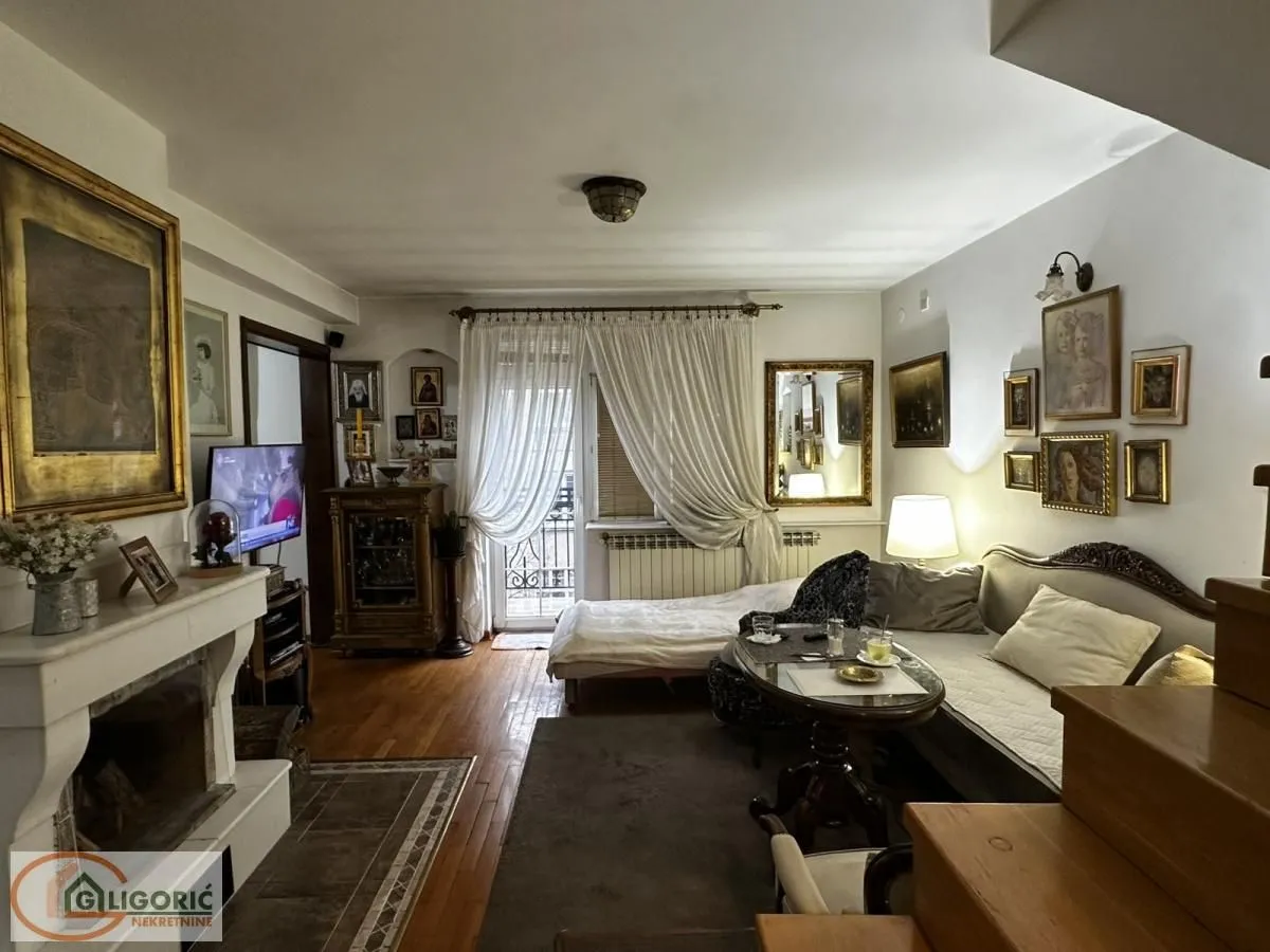 Prodaja, četvorosoban stan, 110m², Stari Grad, Beograd