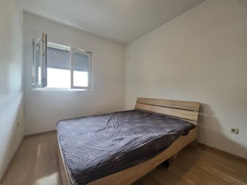 Izdavanje, jednosoban stan, 48m², City Kvart, Podgorica - image 7