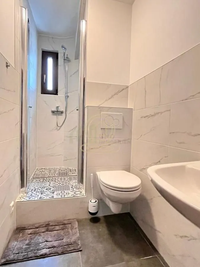 Prodaja, dvosoban stan, 65m², Rotkvarija, Novi Sad Sve Podlokacije