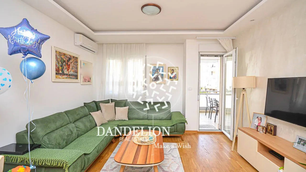 Izdavanje, dvosoban stan, 80m², City Kvart, Podgorica