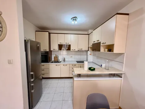 Izdavanje, trosoban stan, 85m², Pobrežje, Podgorica - image 4