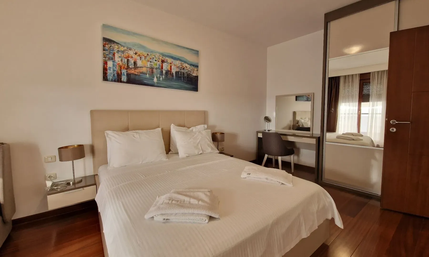 Izdavanje, jednosoban stan, 90m², Bečići, Budva