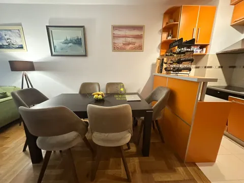 Prodaja, dvosoban stan, 70m², Stari Aerodrom, Podgorica - image 2