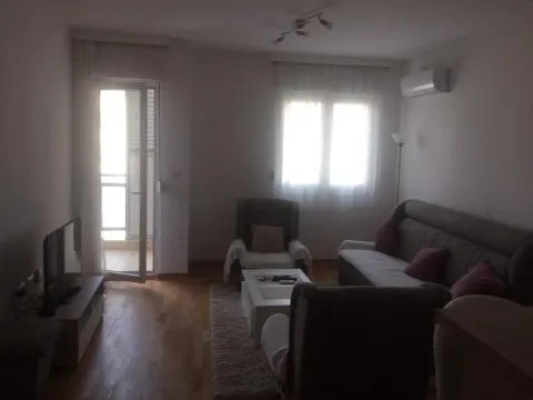 Rent, two bedroom apartment, 70m², City Kvart, Podgorica - image 5