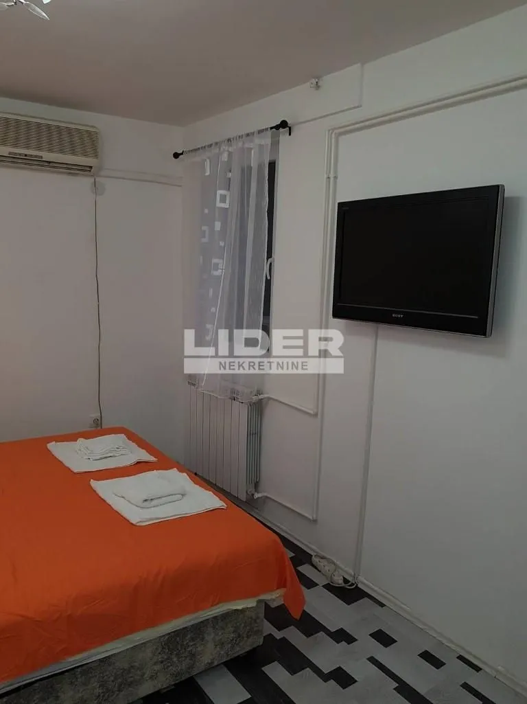 Rent, two bedroom apartment, 52m², Stari Grad, Beograd