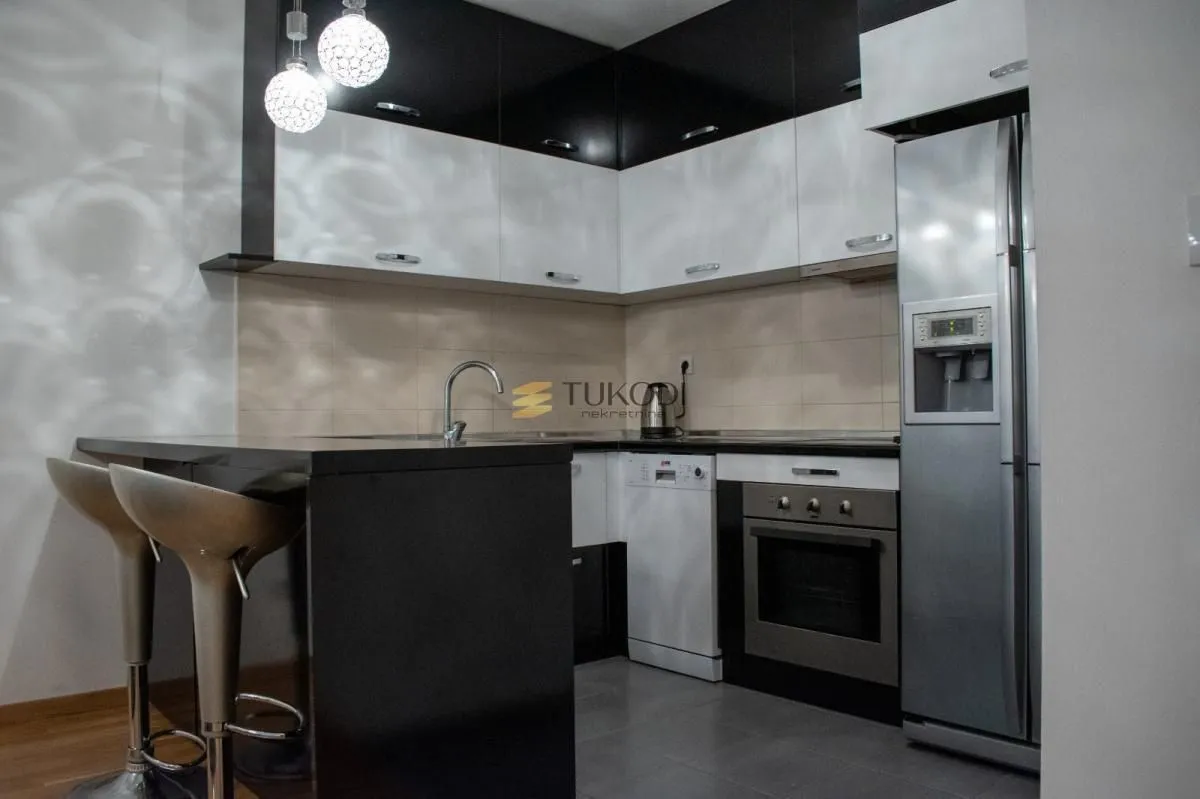 Izdavanje, jednosoban stan, 54m², Podbara, Novi Sad Sve Podlokacije
