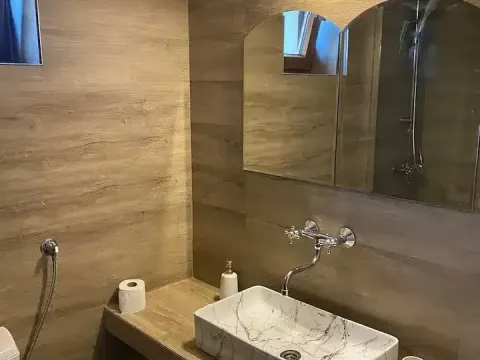 Prodaja, kuća, 466m², Petrovac, Budva - image 16