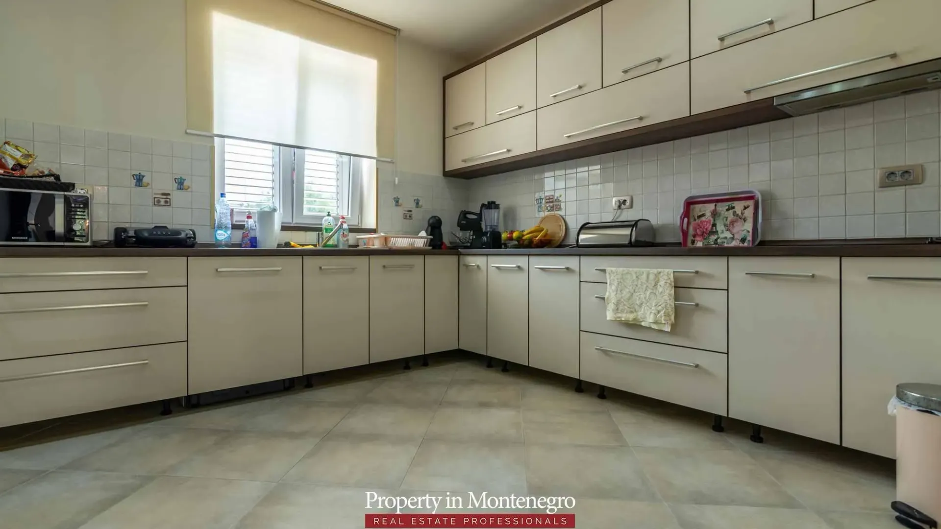 Prodaja, kuća, 267m², Mrčevac, Tivat