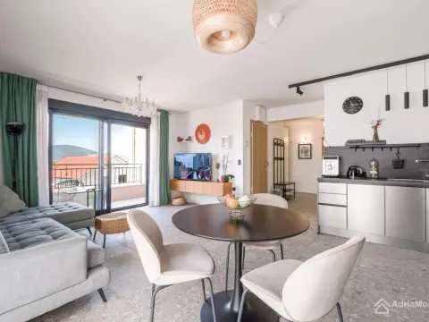 Prodaja, trosoban stan, 77m², Centar, Tivat - image 7