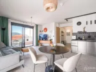 Prodaja, trosoban stan, 77m², Centar, Tivat - image 7