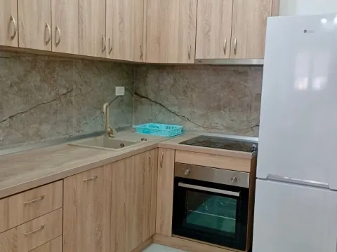 Izdavanje, jednosoban stan, 47m², Centar, Bar - image 3