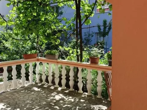 Sale, two bedroom apartment, 57m², Bečići, Budva - image 2