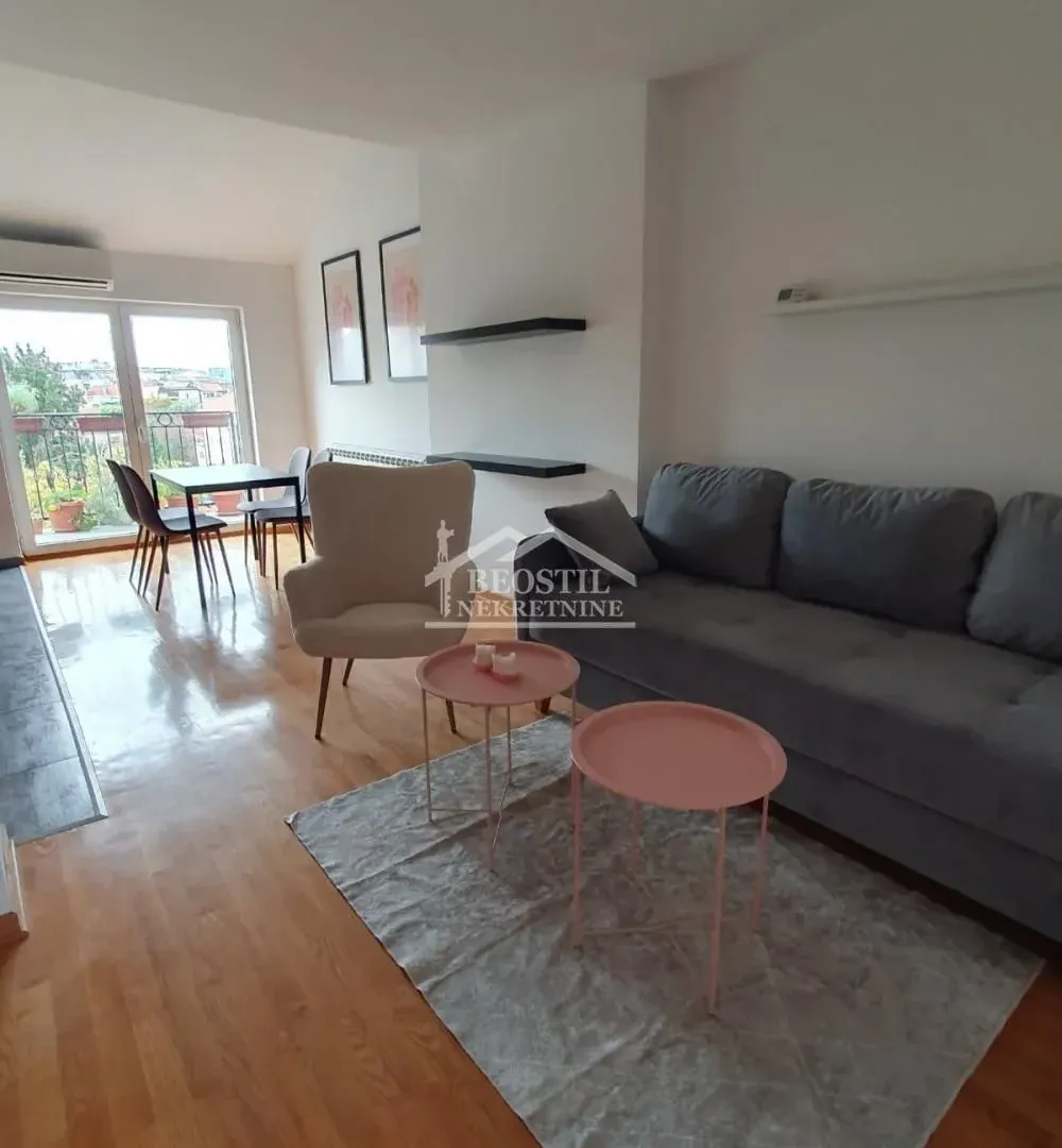 Prodaja, trosoban stan, 55m², Stari Grad, Beograd