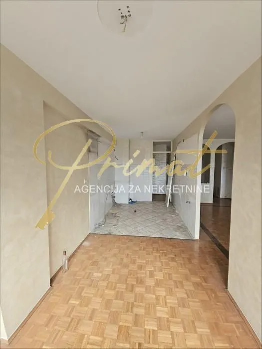 Prodaja, četvorosoban stan, 101m², Novi Beograd Sve Podlokacije, Beograd
