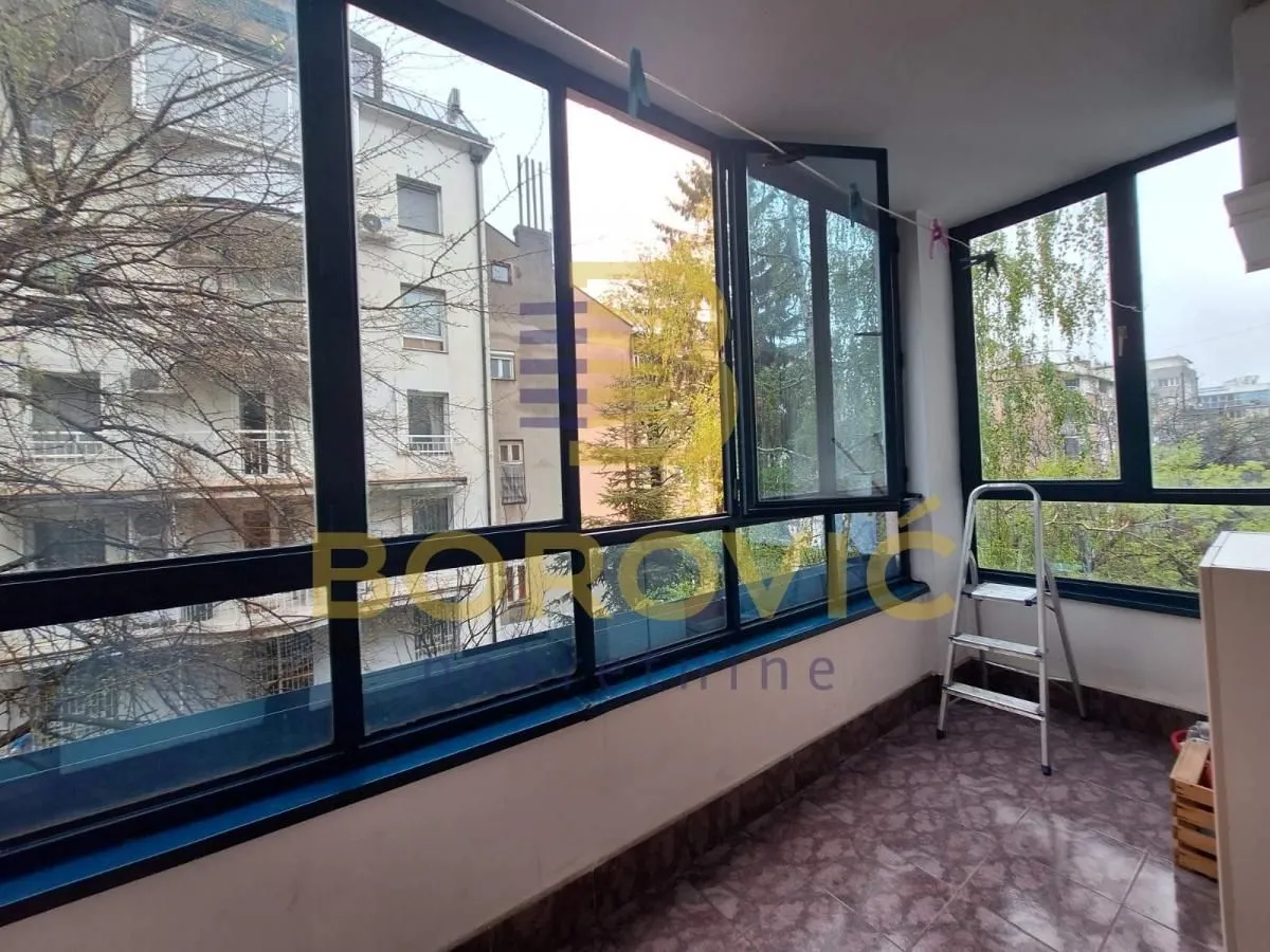 Sale, four bedroom apartment, 103m², Vračar Sve Podlokacije, Beograd