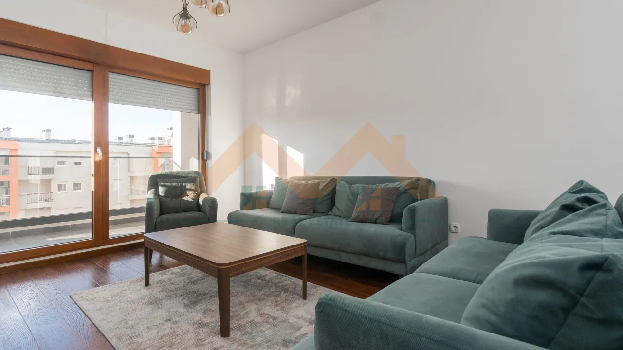 Izdavanje, dvosoban stan, 69m², Master Kvart, Podgorica