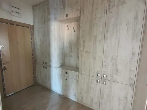 Izdavanje, jednosoban stan, 51m², Stari Aerodrom, Podgorica - image 7