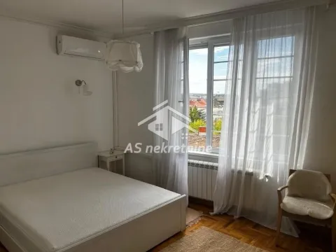 Izdavanje, trosoban stan, 100m², Zeleni Venac, Beograd - image 13