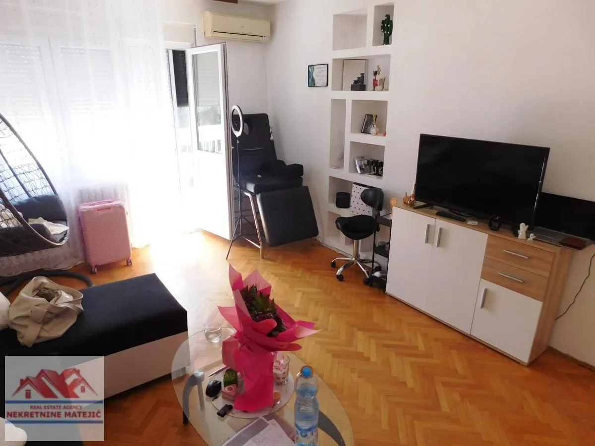 Izdavanje, dvosoban stan, 51m², Aerodrom, Kragujevac