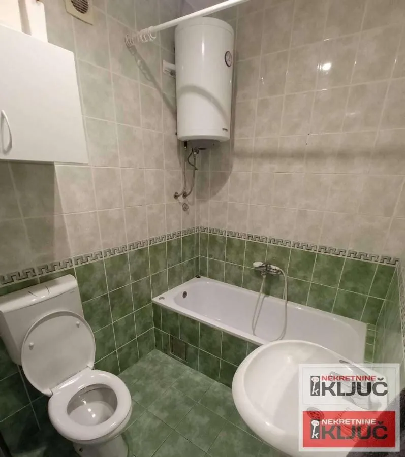 Prodaja, jednosoban stan, 34m², Socijalno, Novi Sad Sve Podlokacije