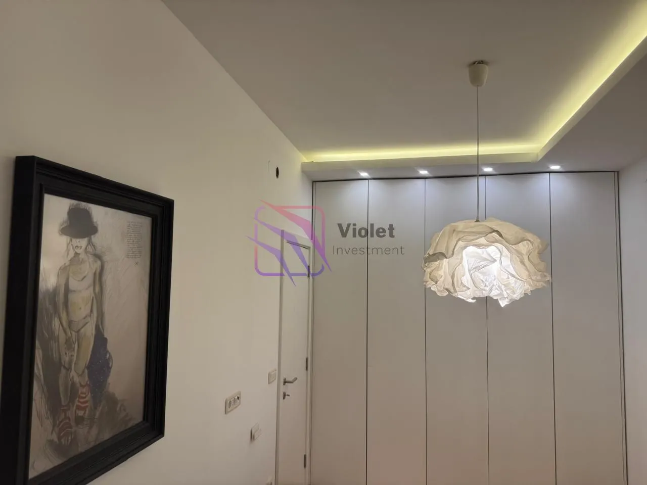 Izdavanje, dvosoban stan, 108m², Centar, Budva