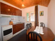 Prodaja, kuća, 200m², Gradiošnica, Tivat - image 2