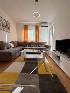Rent, one bedroom apartment, 45m², City Kvart, Podgorica - image 1