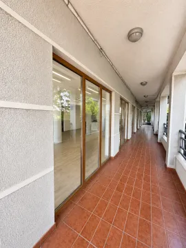 Rent, office space, 68m², Momišići, Podgorica - image 6