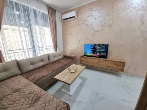 Sale, one bedroom apartment, 24m², Bečići, Budva - image 2