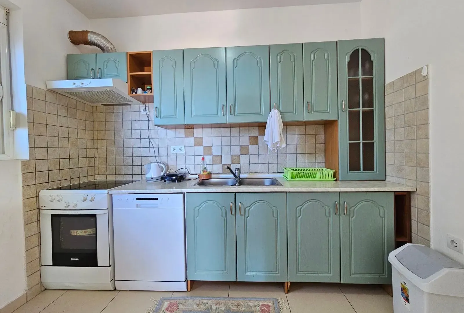 Izdavanje, kuća, 180m², Dobre Vode, Bar