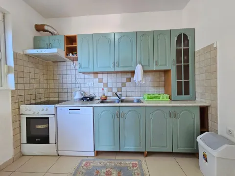 Izdavanje, kuća, 180m², Dobre Vode, Bar - image 13