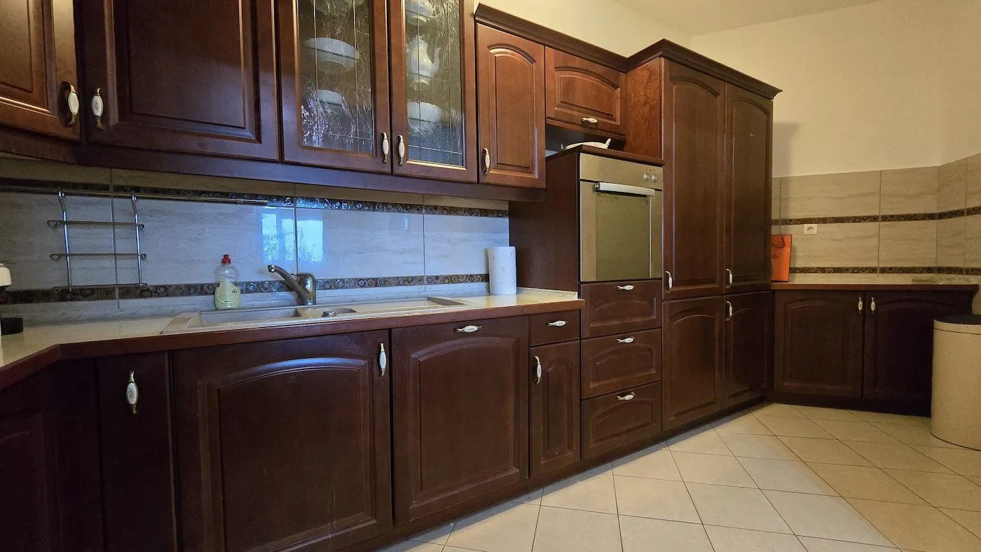 Rent, apartment, 100m², Centar, Podgorica