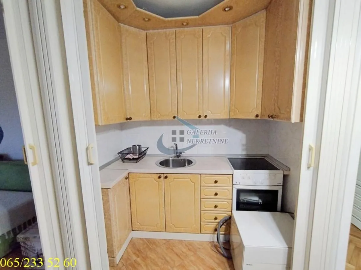 Sale, apartment, 375m², Voždovac Sve Podlokacije, Beograd