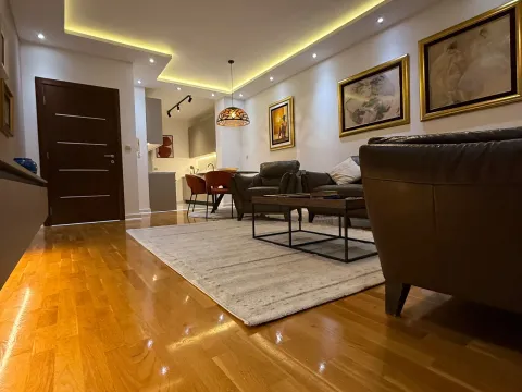 Izdavanje, dvosoban stan, 90m², Preko Morače, Podgorica - image 5