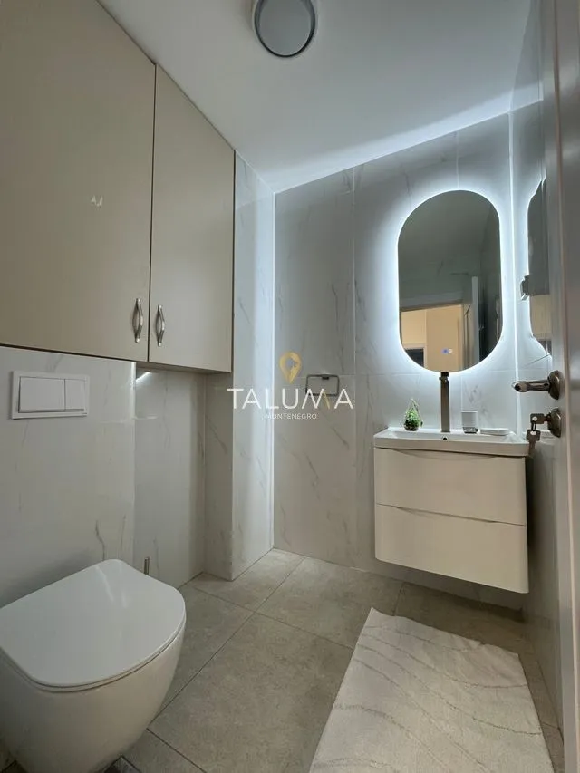 Sale, two bedroom apartment, 74m², Bečići, Budva