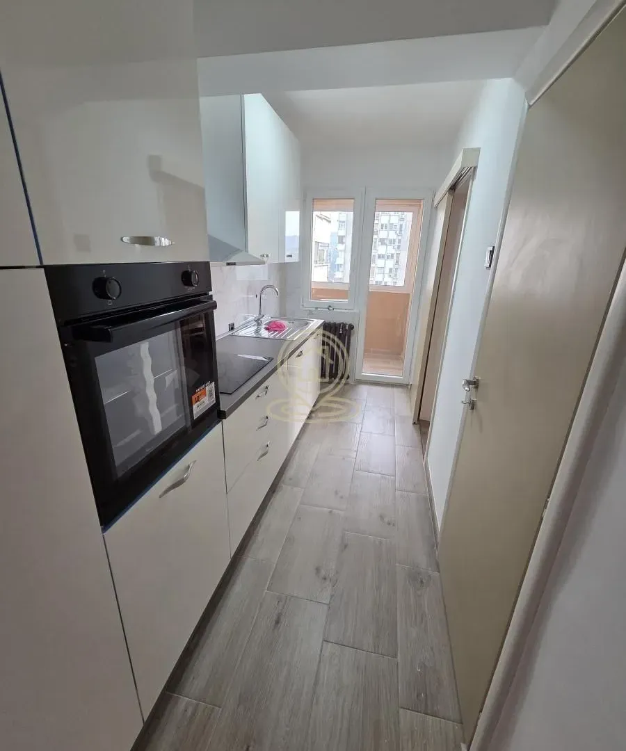 Prodaja, trosoban stan, 70m², Medijana, Niš