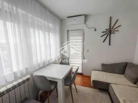 Izdavanje, stan, 40m², Denkova Basta, Zvezdara Sve Podlokacije - image 2