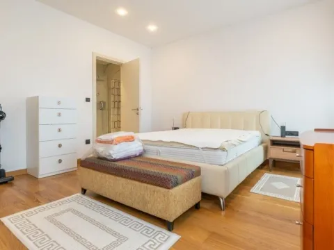 Izdavanje, trosoban stan, 142m², Podgorica, Crna Gora - image 9